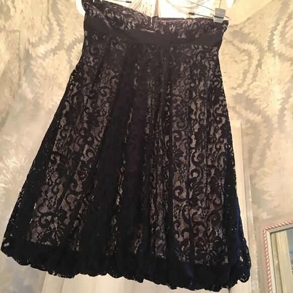 Cache Strapless Lace Dress! ✨ Cache Strapless Black Lace Dress – Size 10 ✨ - Picture 4 of 6